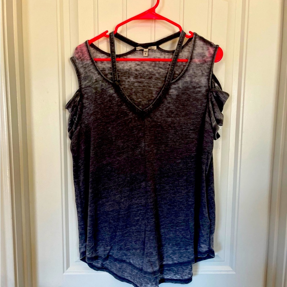 Women's Black Sleeveless Top